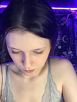 عرض كام Lilactease