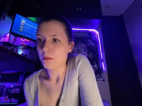 Lilactease Show Webcam
