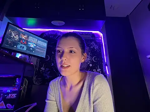Lilactease Show Webcam