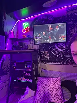 Lilactease's Webcam Show