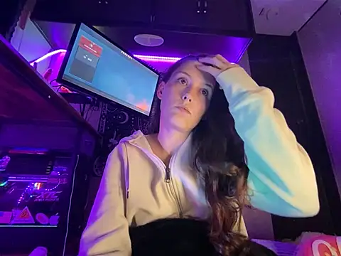 Lilactease's Webcam Show