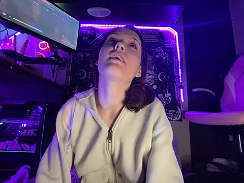 Lilactease's Live XXX Chat