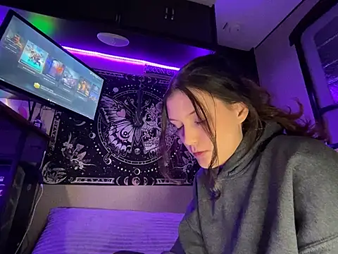 Lilactease: вебкам-шоу