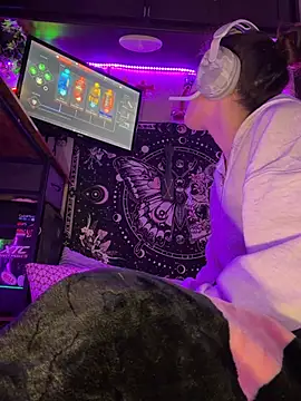 Lilacteaseのウェブカメラショー