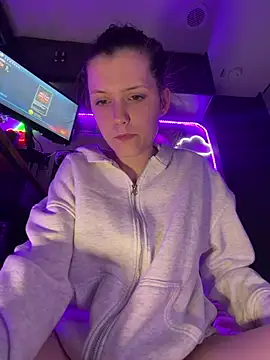 Lilactease Show in webcam
