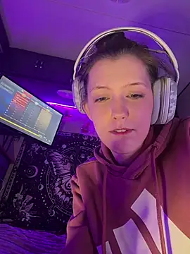 Lilactease's Live XXX Chat