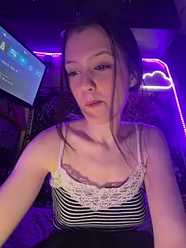 Lilactease: вебкам-шоу