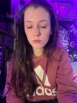 Lilactease Show in webcam