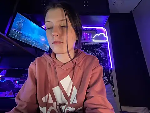 Lilactease Show in webcam