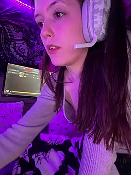 Lilactease's Webcam Show