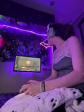 Lilactease's Live XXX Chat