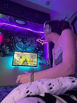 Lilactease Show in webcam