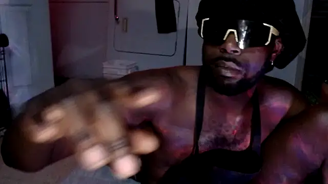 misterincred Show in webcam