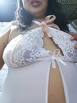 Show de celeste122595 na webcam