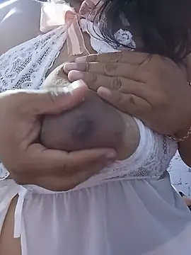 Show de celeste122595 na webcam