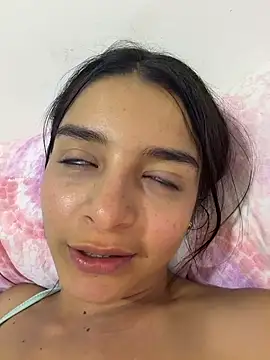 צ'אט XXX בשידור חי של violeta365