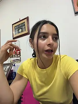 violeta365 Adlı Modelin Canlı XXX Sohbeti