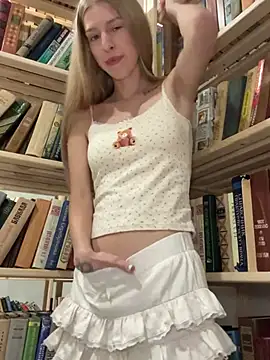 kira_mia Adlı Modelin Web Kamerası Şovu
