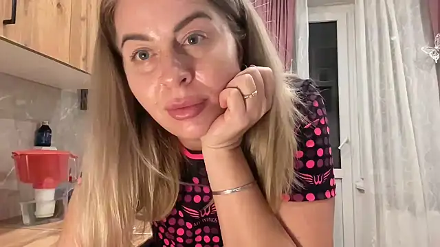 Lisorine – webcam-show