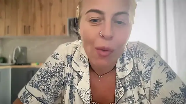Webkamerová show Lisorine