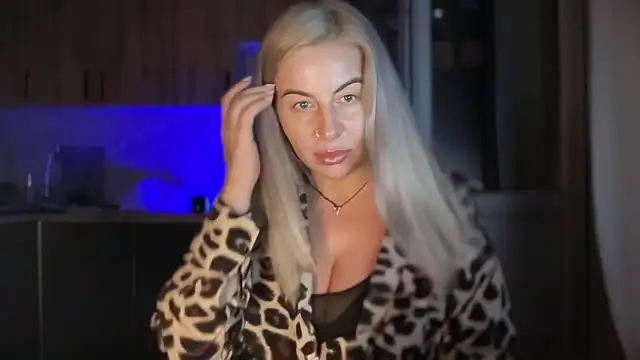 Lisorine Chat XXX live