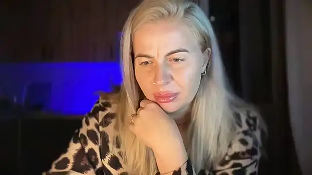 Živý XXX chat Lisorine