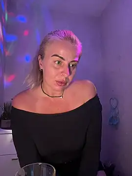 Lisorine Live XXX-chat