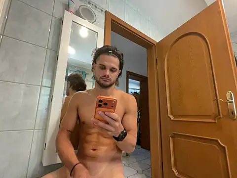 youngboyformommy24 Adlı Modelin Web Kamerası Şovu