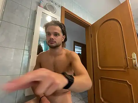 youngboyformommy24 Show in webcam