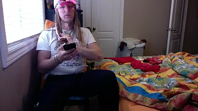 LSDsexslave: вебкам-шоу