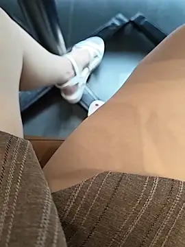 Mina-02 Webcam show