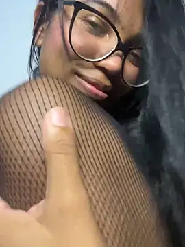 Atthenna Live XXX-Chat