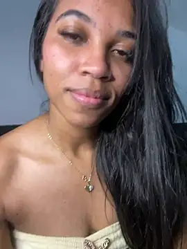 Show de Atthenna na webcam