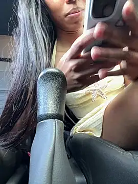 Chat XXX ao vivo de Atthenna