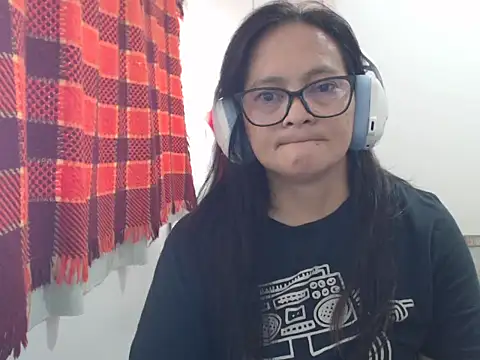 Kinkybela2025 网络视讯表演