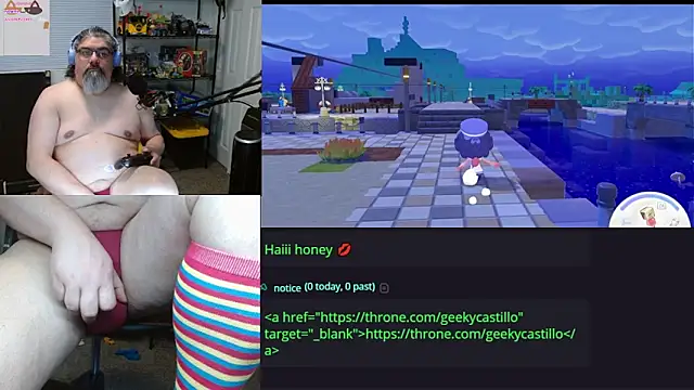 geekycastillo: διαδικτυακό σόου στην κάμερα