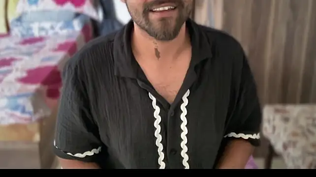 הופעת וובקאם של Mr_Raje