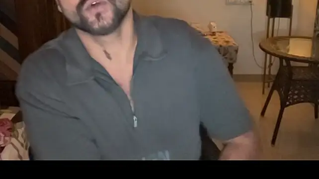 Mr_Raje Show in webcam
