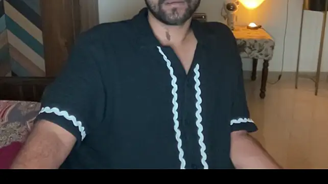 Mr_Ajnabee Show in webcam