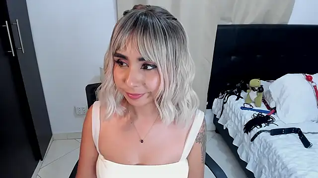 Emilyvalk_'s Webcam Show