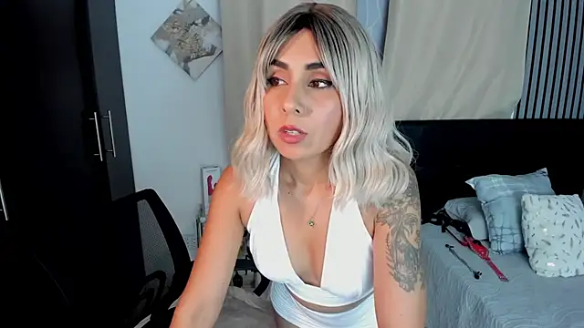 Emilyvalk_'s Webcam Show
