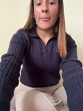 Talia_Bonet Adlı Modelin Canlı XXX Sohbeti