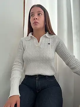 XXX chat uživo modela Talia_Bonet