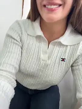 XXX chat uživo modela Talia_Bonet