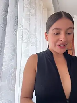 Talia_Bonet Adlı Modelin Canlı XXX Sohbeti