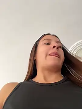 XXX chat uživo modela Talia_Bonet