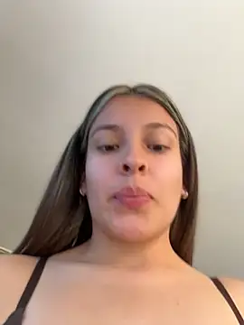 Živá chatovací místnost Talia_Bonet