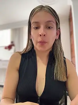 Chat XXX ao vivo de Talia_Bonet