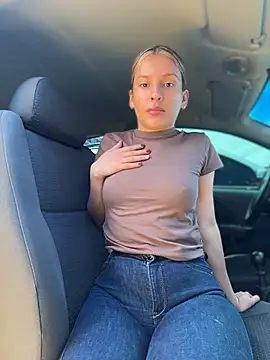 Czat XXX na żywo – Talia_Bonet