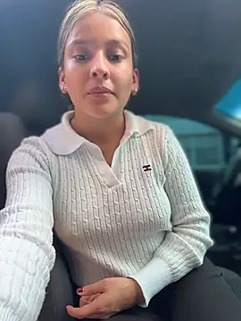 Talia_Bonet: απευθείας συνομιλία ΧΧΧ